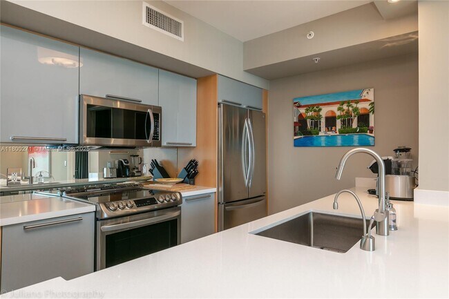 Photo - 17555 Atlantic Blvd Unit 1005