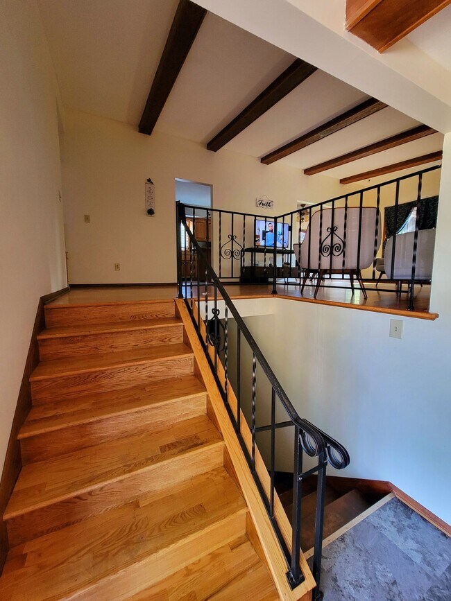 Photo - 5401 82nd Ave N