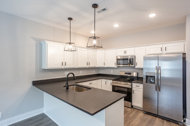 3BR, 3BA - 1,376SF - Kitchen