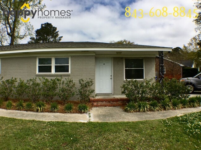 Building Photo - 1556 Kemper Ave Unit C