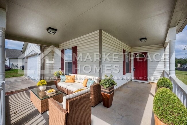 Photo - 111 Fox Chase Trail