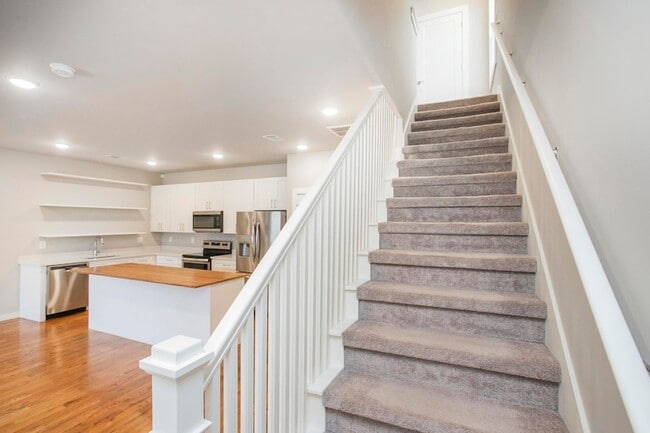 Photo - 3637 Hydes Ferry Rd