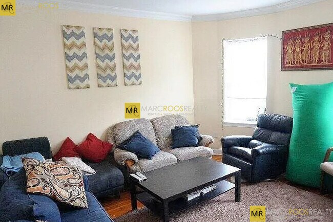 Photo - 191 Boylston St
