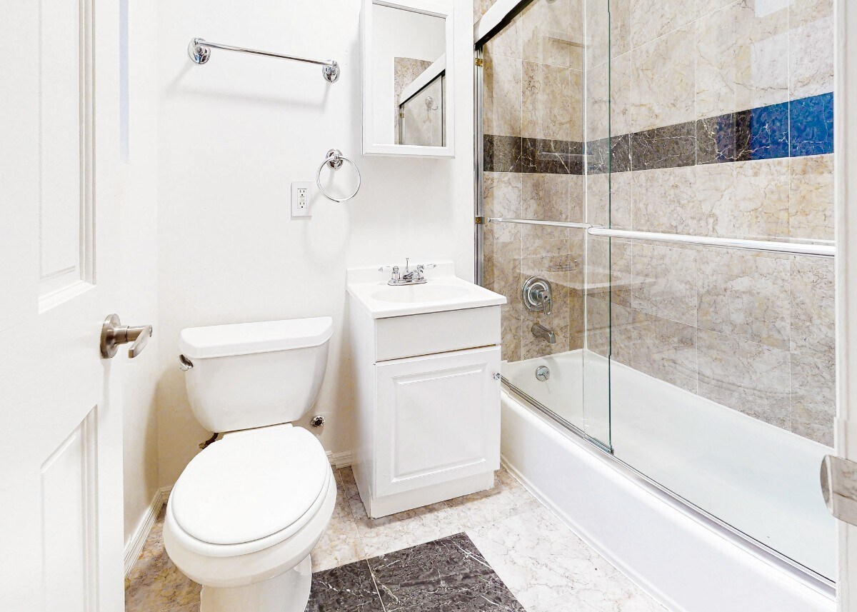 Photo - West 139th Street Unidad 5A