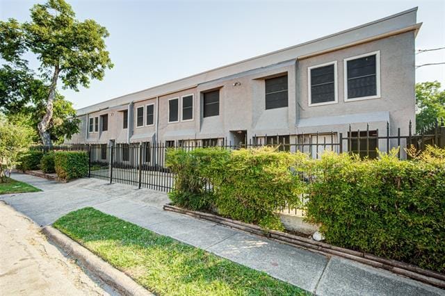 Building Photo - 4040 Brown St Unit 2 Rental