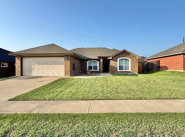 Building Photo - 3805 Llano Estacado Ct