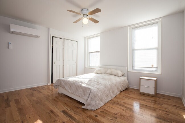 Photo - 2731 Brown Street Unidad 2F