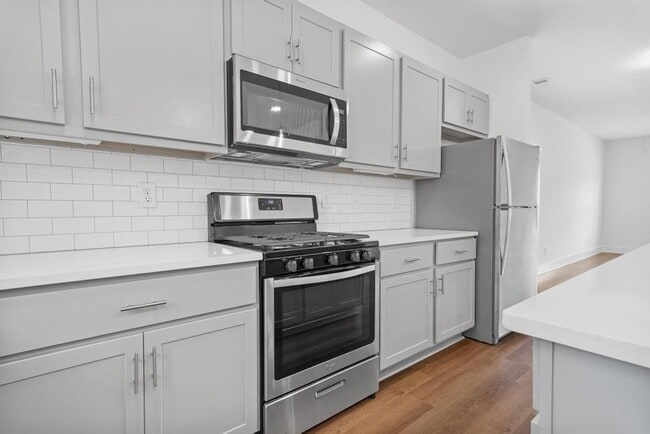 Photo - Spacious 3 Bedroom Home with Bonus Room