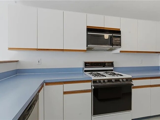 Photo - 39 Waterview Dr