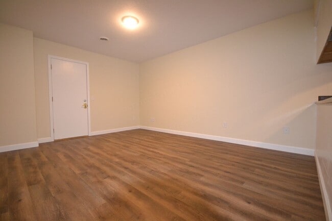 Photo - Bearcat Apartment Unit 6