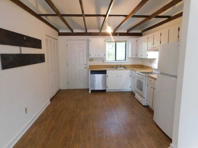 Photo - Affordable Gem!