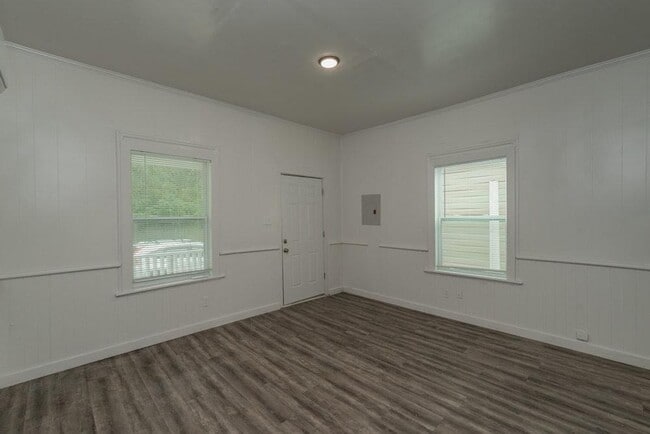 Photo - 1412 Maple St