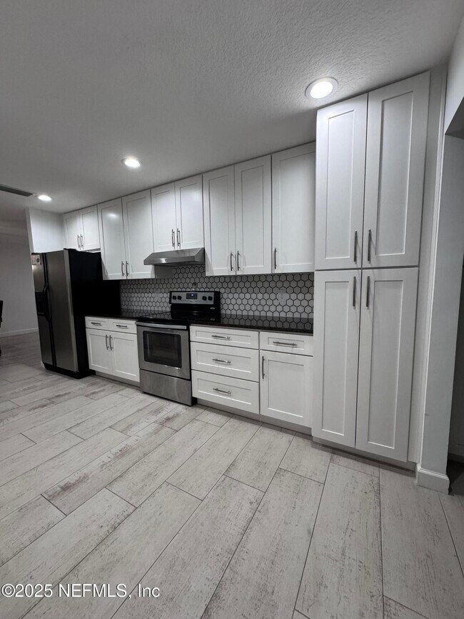 Photo - 7335 Floral Ridge Dr House