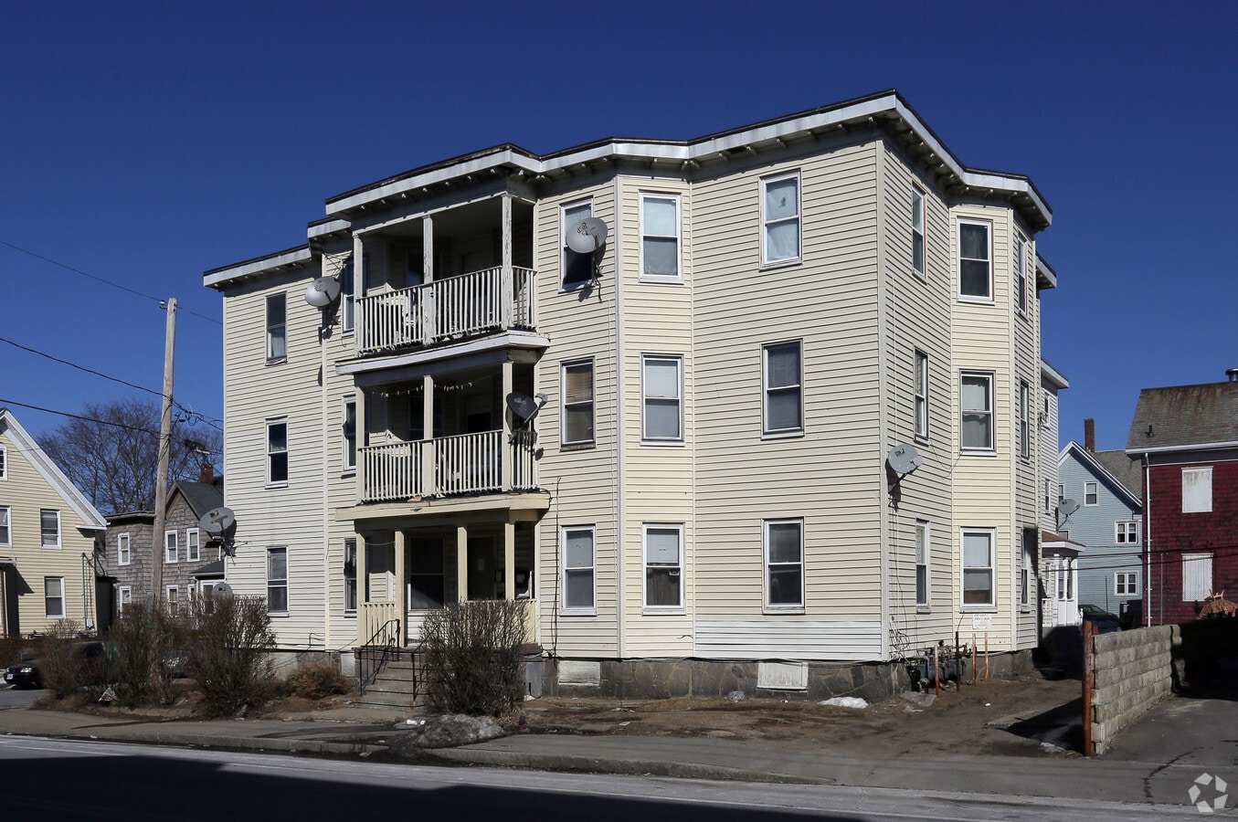 430 Warren Ave Apartments For Rent in Brockton, MA