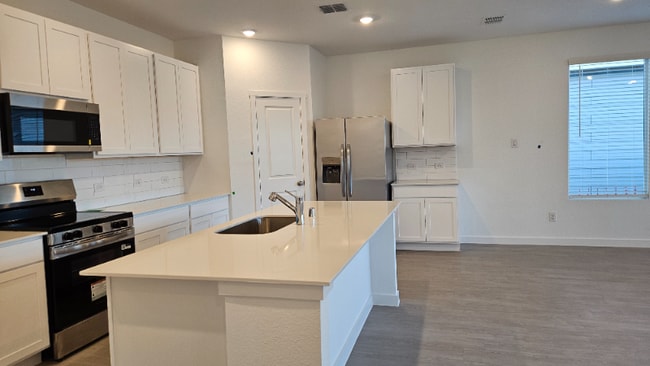 Photo - 6747 Welsh Dr