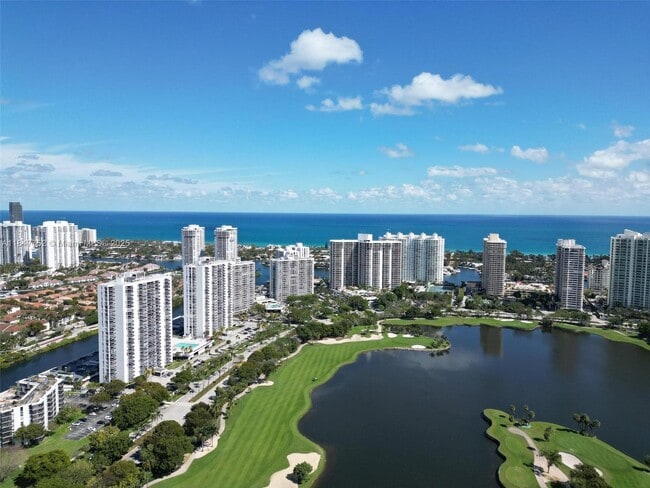 Building Photo - 3625 N Country Club Dr Unit 2009 Rental