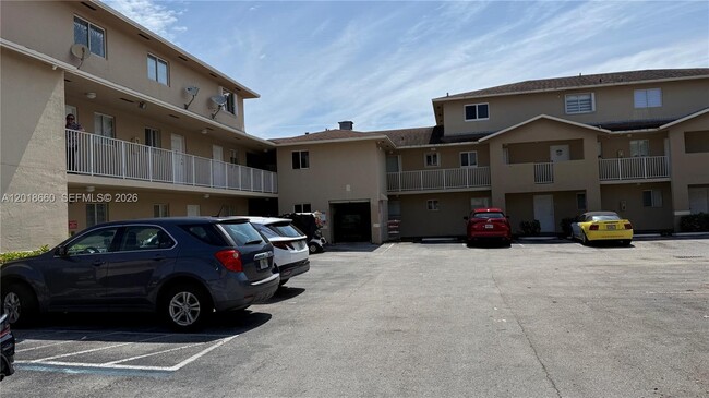 Building Photo - 3011 W 76th St Unit A-210