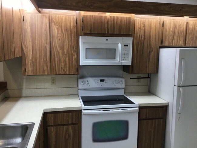 Photo - 3636 Whitehall Dr Unit 101