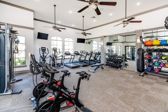 Photo - Vizcaya Apartments