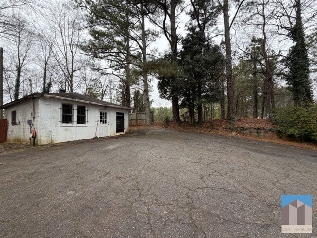 Photo - 1252 Lawrenceville Suwanee Rd