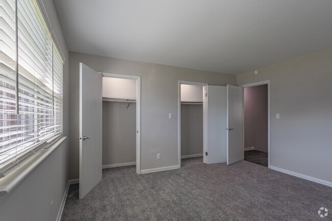 2BR,1.5SF,-1000SF