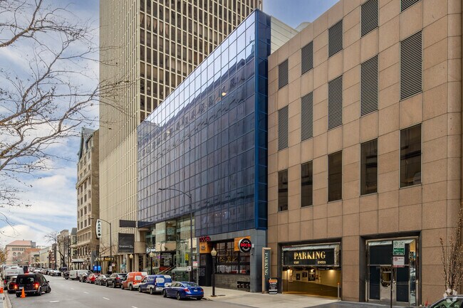 100 East Walton Street, East Building - Walton Colonnade