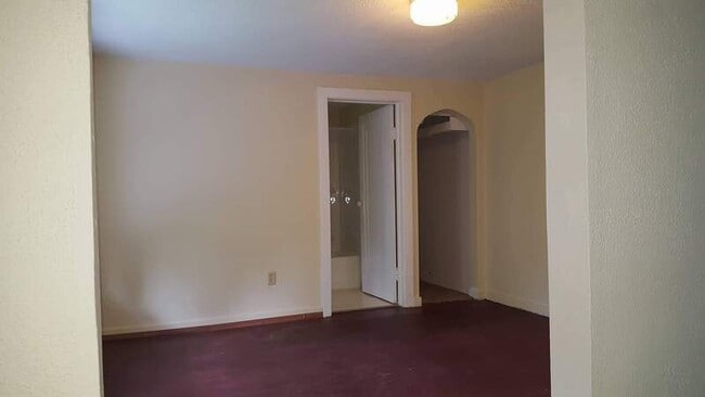 Photo - 46 1/2 S 6th St