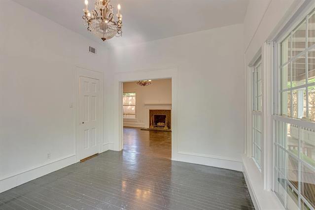 Photo - 419 Paulus Ave House