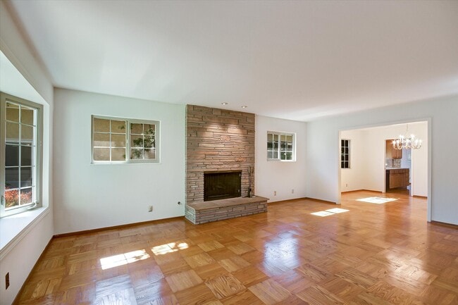 Photo - 1516 Whipple Ave