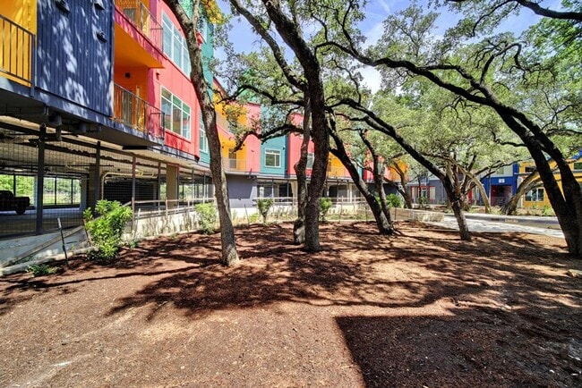 Photo - 13130 Pond Springs Rd Unidad 3318