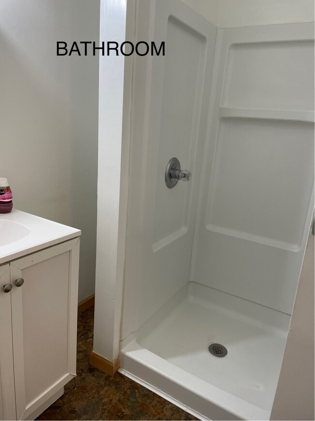 Photo - 21 W 8th St Unidad 3