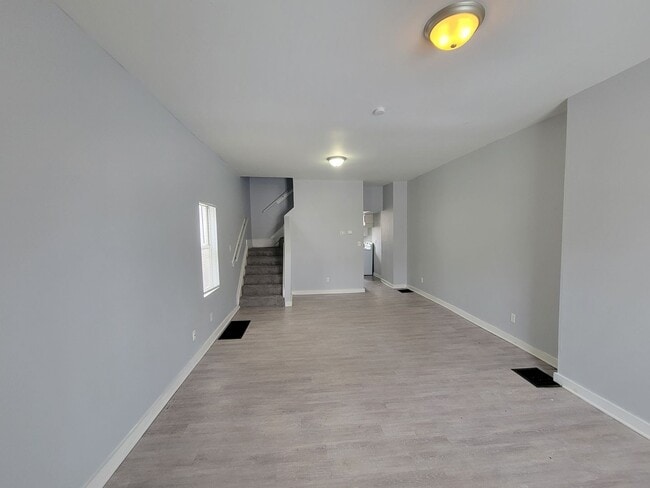 Photo - 673-675 Stanley Ave Unit 675