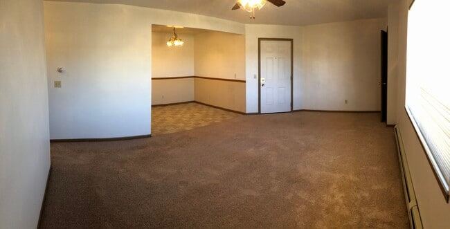 Living Area - 1530 Northgate Dr