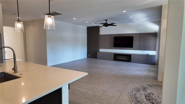 Photo - 8764 Lookout Pointe Dr