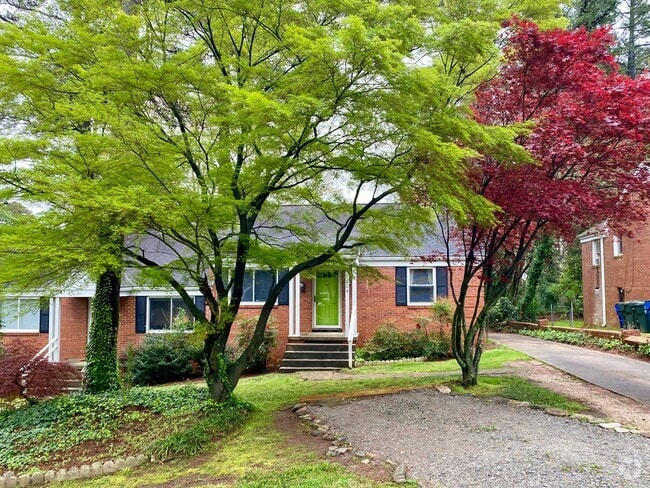 Building Photo - 1204 Duplin Rd Unit 1204 Duplin Road Rental