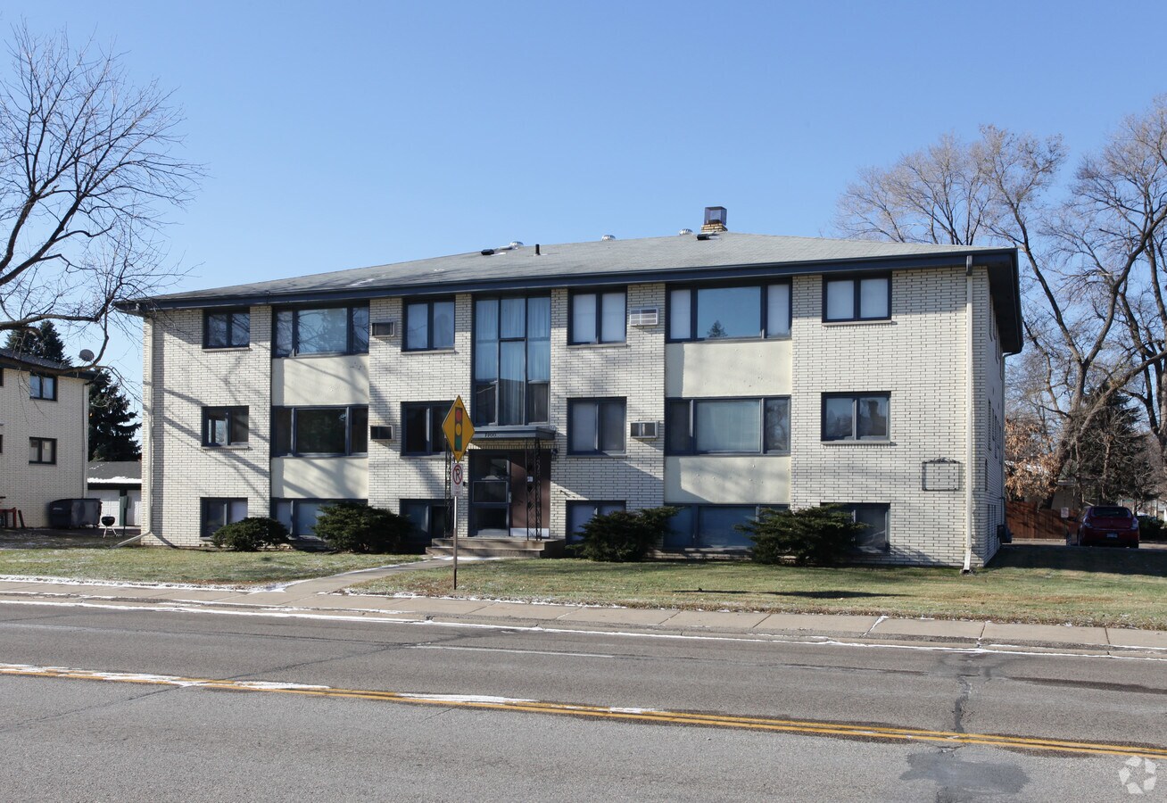 Photo - 7400 Penn Ave S