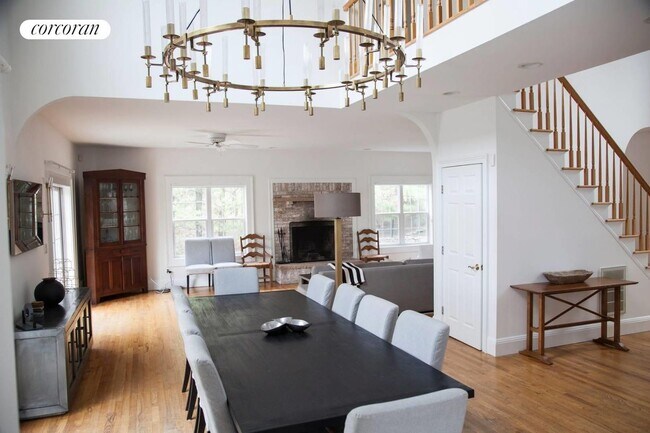 Photo - 13 Deer Ridge Trail