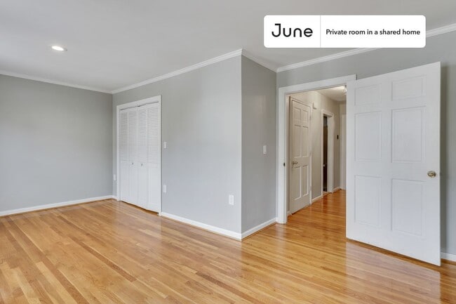 Photo - Room in Shared 7 bed/4 bath home Unit D