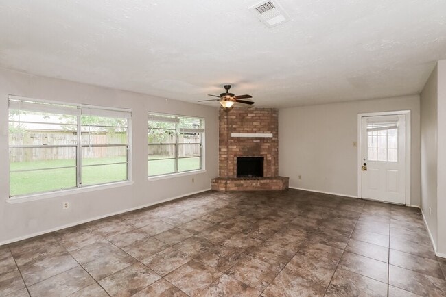 Photo - 11923 Yeatmah Ln