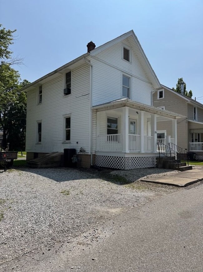 129 Diamond St