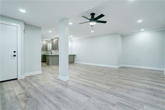 Photo - 138 S Union St