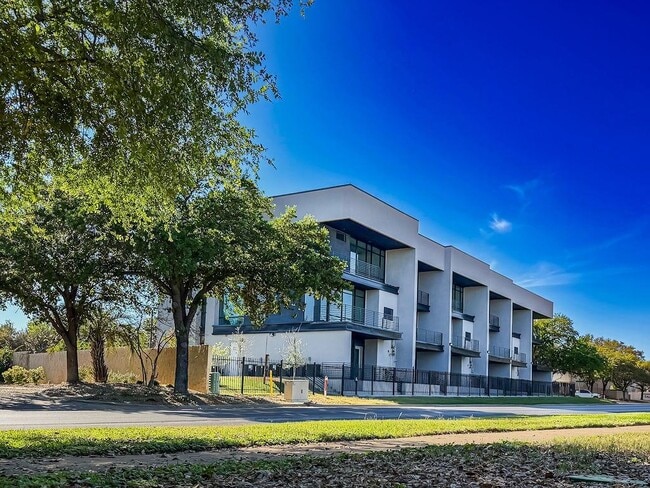 Photo - 8120 Stillmeadow Ct Unit 1F