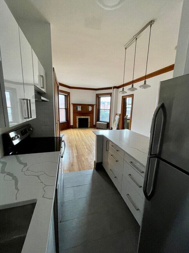 Photo - 845 Beacon St Unit 6