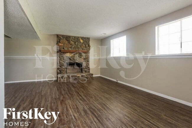 Photo - 4321 Castle Heights Dr