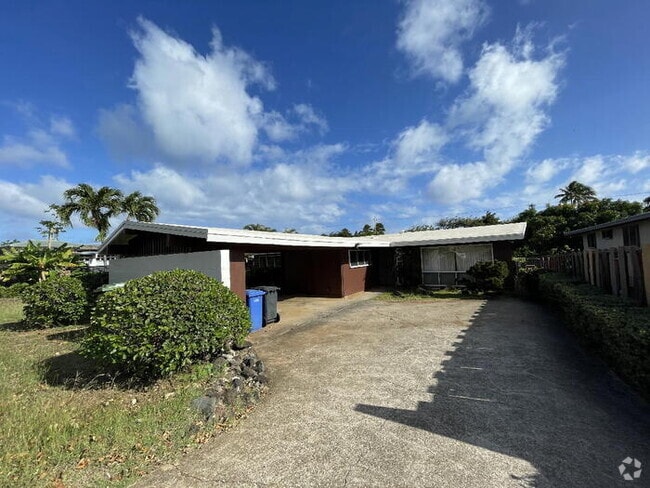 Building Photo - To register for the showing time below, no... Rental