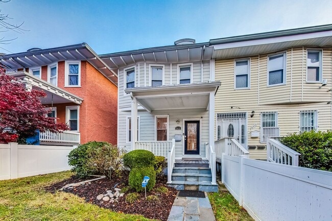 Beautiful TH - 4 bedroom + 3.5 BA - 7 mo -... - Beautiful TH - 4 bedroom + 3.5 BA - 7 mo -... Casa