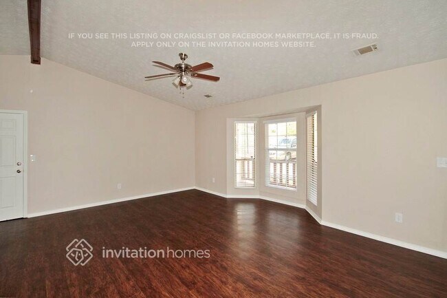 Photo - 3071 Eastland Way