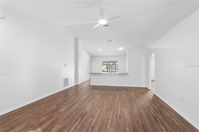 Photo - 257 Mcclain Dr