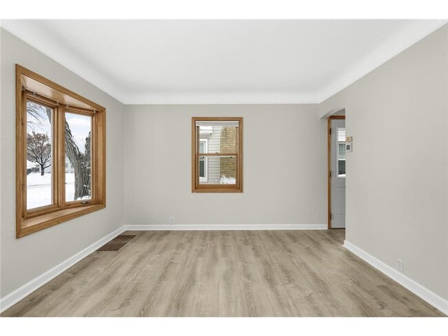 Photo - 3744 Perry Ave N