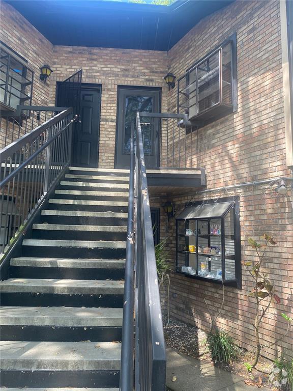 Building Photo - 1768 Foxhall Cir Unit 1768 Rental